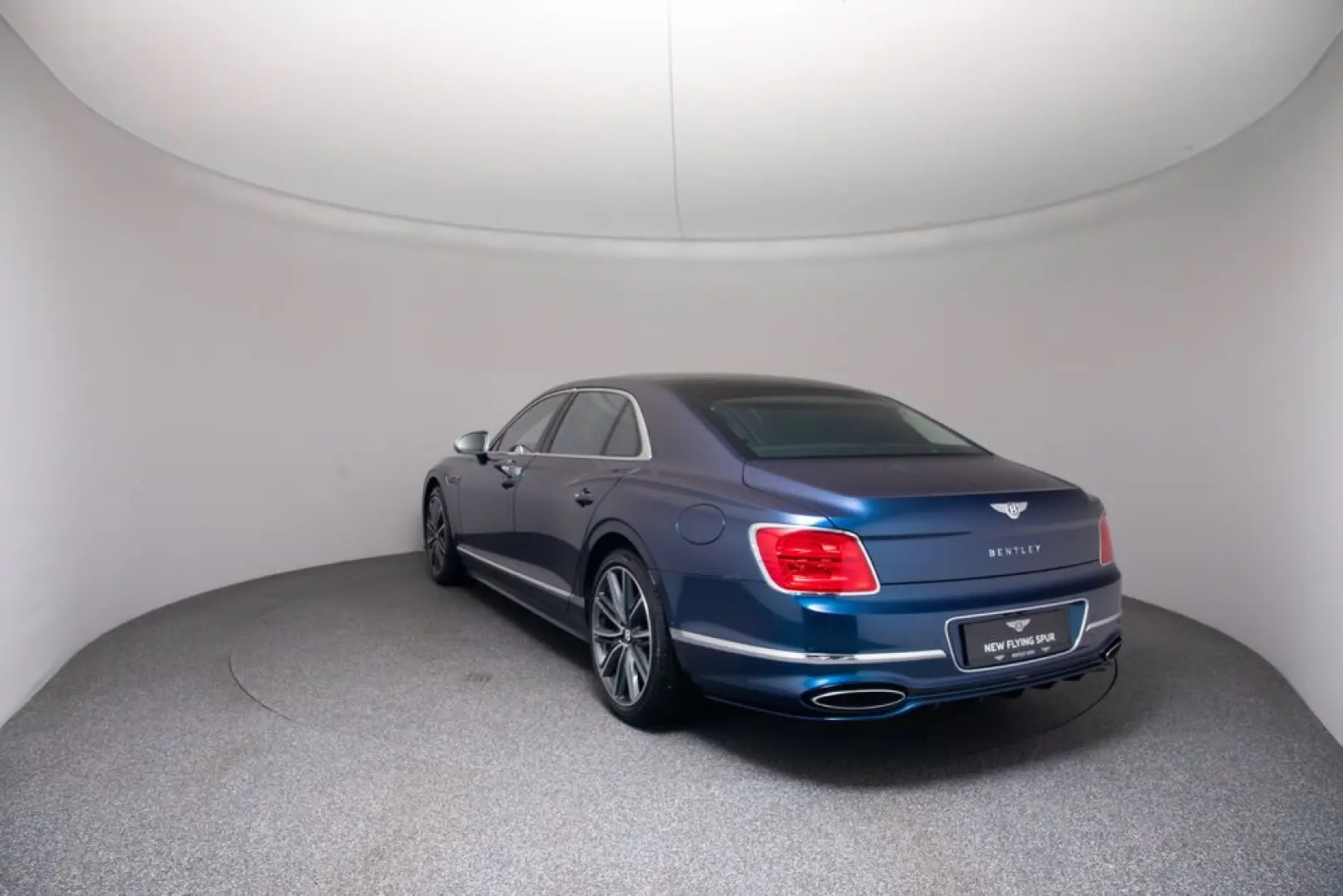 Flying Spur Mulliner V8 Hybrid