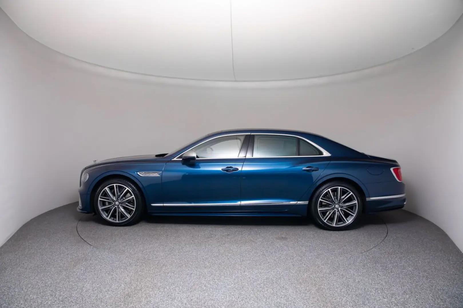 Flying Spur Mulliner V8 Hybrid