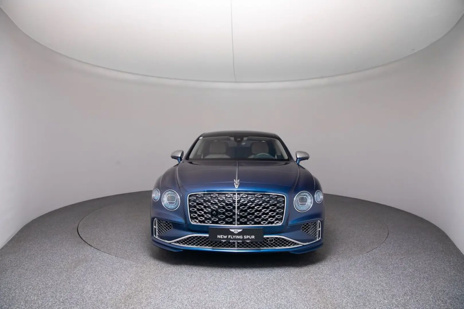 Flying Spur Mulliner V8 Hybrid