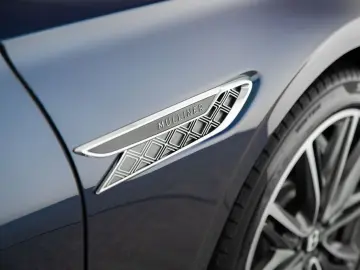 Flying Spur Mulliner V8 Hybrid