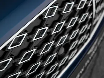 Flying Spur Mulliner V8 Hybrid