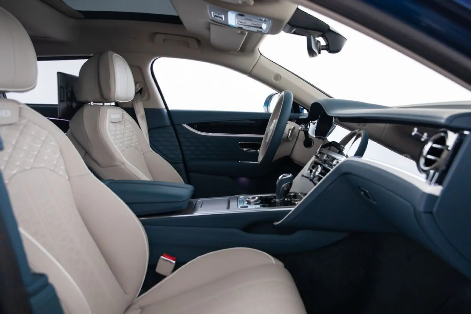 Flying Spur Mulliner V8 Hybrid