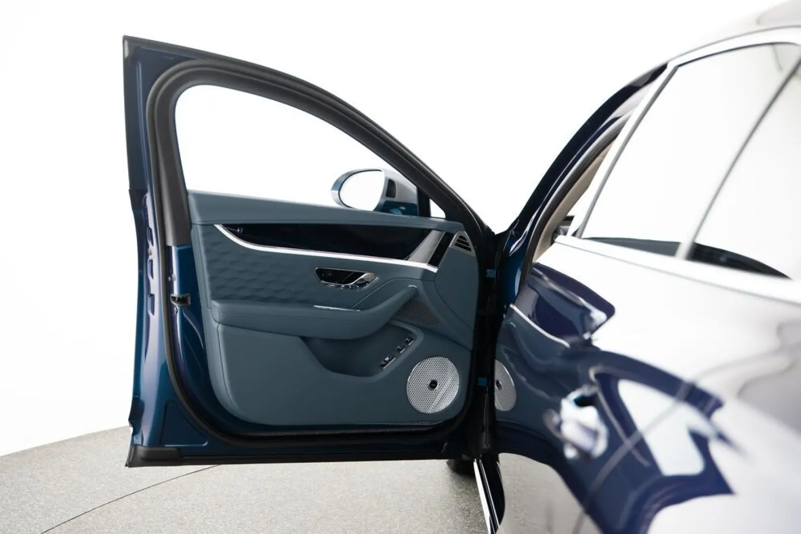 Flying Spur Mulliner V8 Hybrid