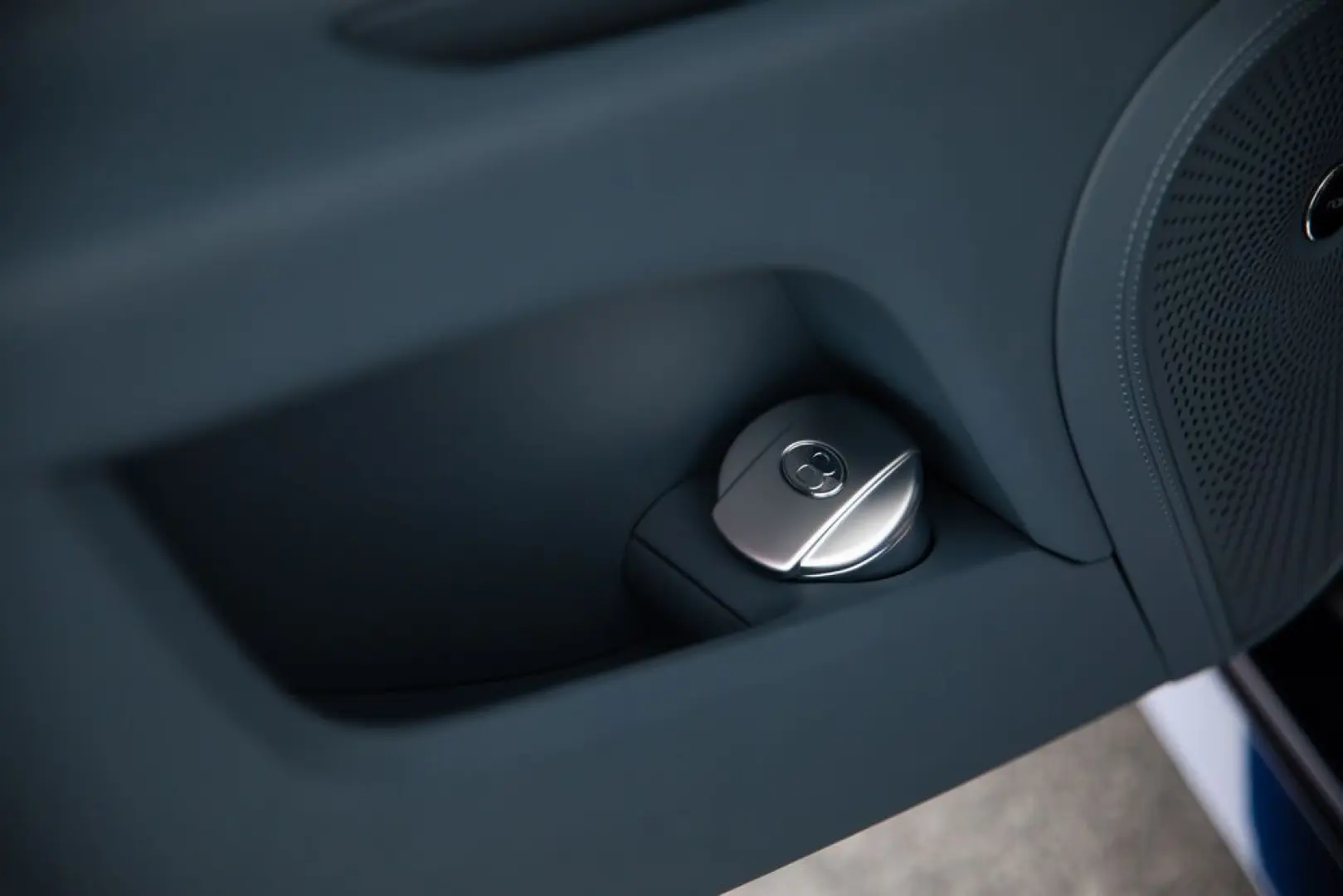 Flying Spur Mulliner V8 Hybrid