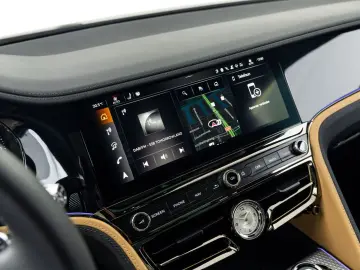 Flying Spur Mulliner V8 Hybrid MY25