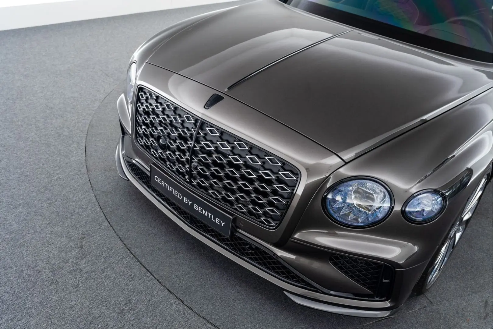 Flying Spur Mulliner V8 Hybrid MY25