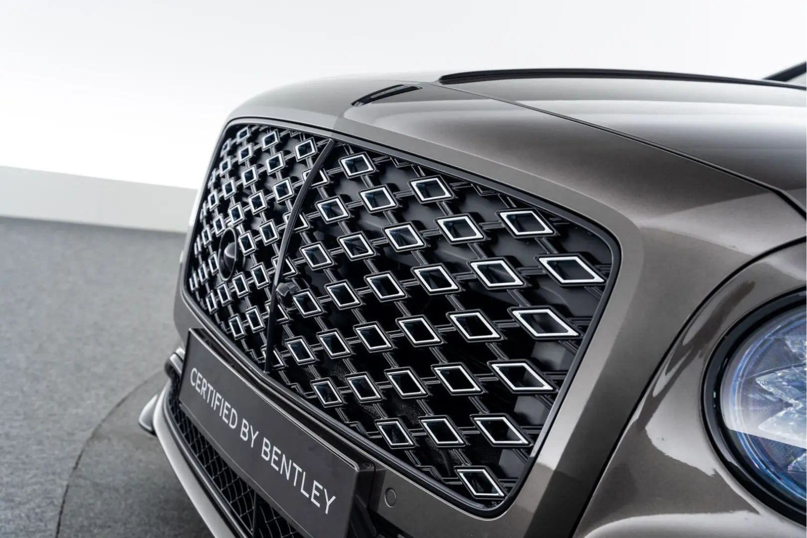 Flying Spur Mulliner V8 Hybrid MY25