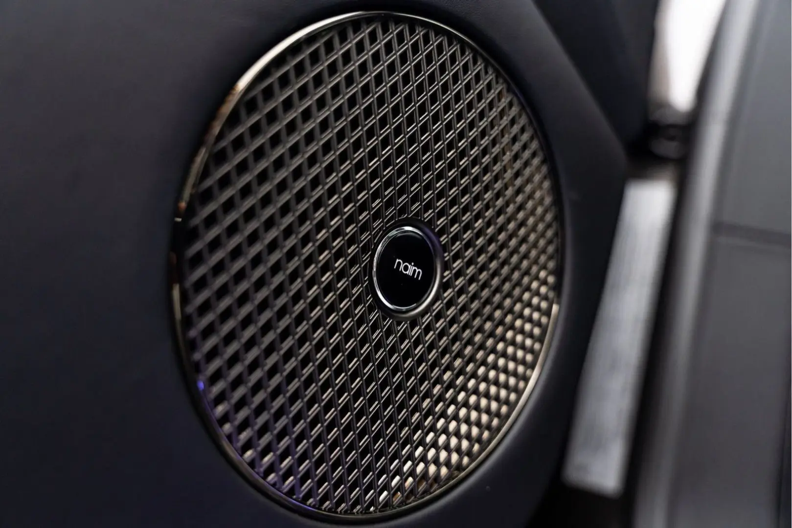 Flying Spur Mulliner V8 Hybrid MY25