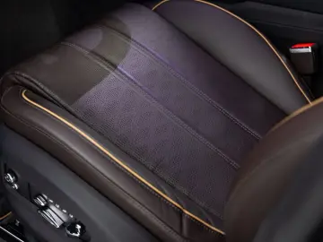 Flying Spur Mulliner V8 Hybrid MY25