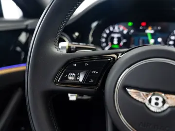 Flying Spur Mulliner V8 Hybrid MY25