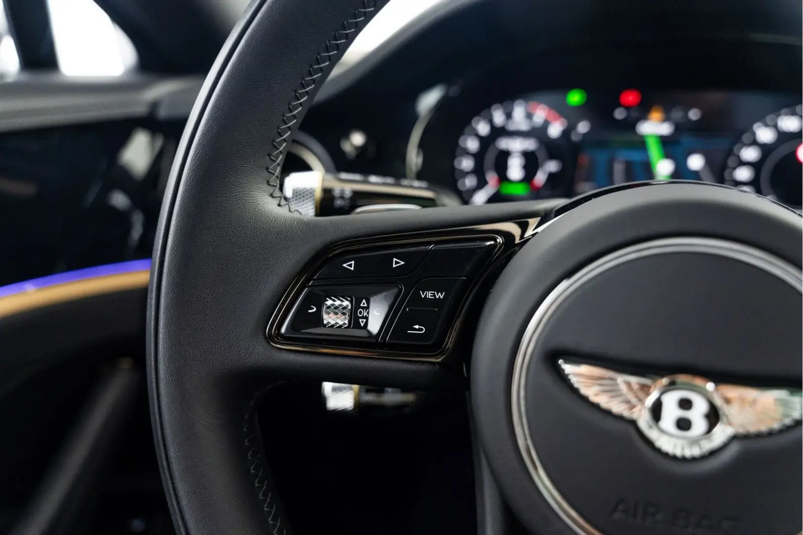 Flying Spur Mulliner V8 Hybrid MY25