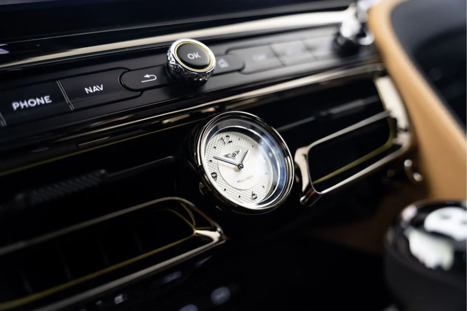 Flying Spur Mulliner V8 Hybrid MY25