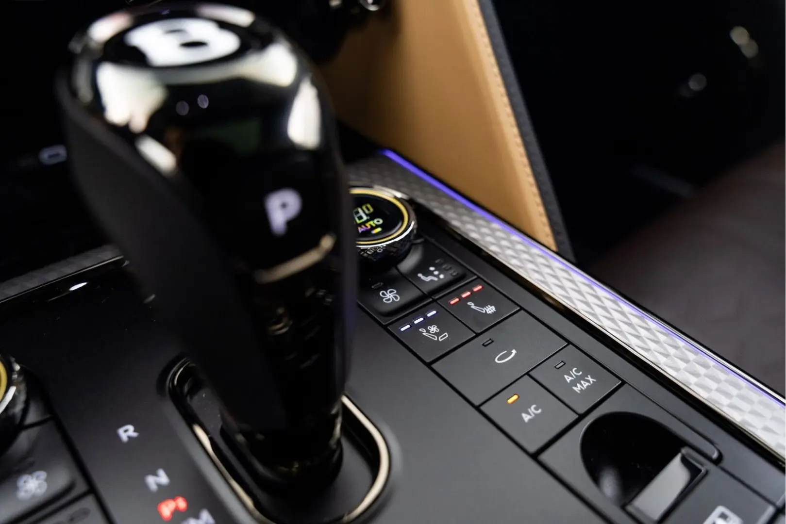 Flying Spur Mulliner V8 Hybrid MY25