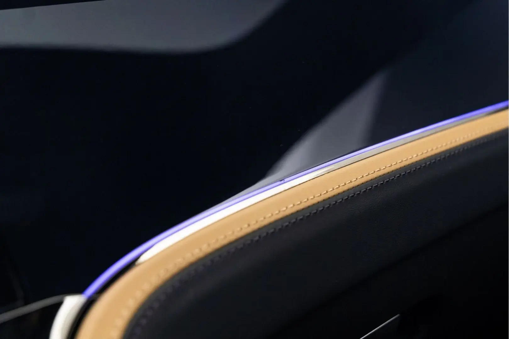 Flying Spur Mulliner V8 Hybrid MY25