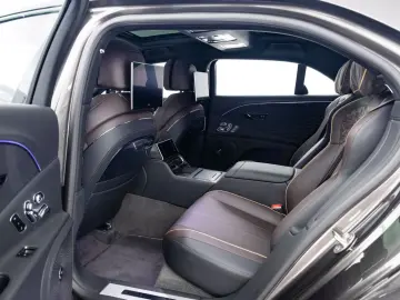 Flying Spur Mulliner V8 Hybrid MY25