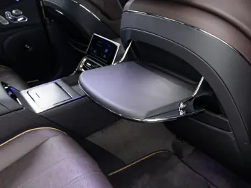 Flying Spur Mulliner V8 Hybrid MY25