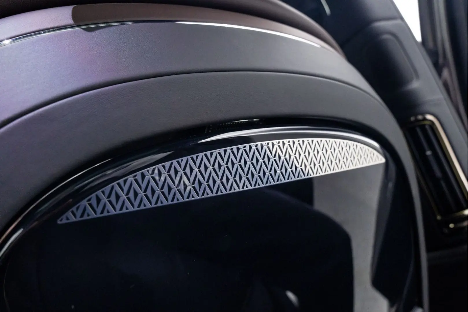 Flying Spur Mulliner V8 Hybrid MY25