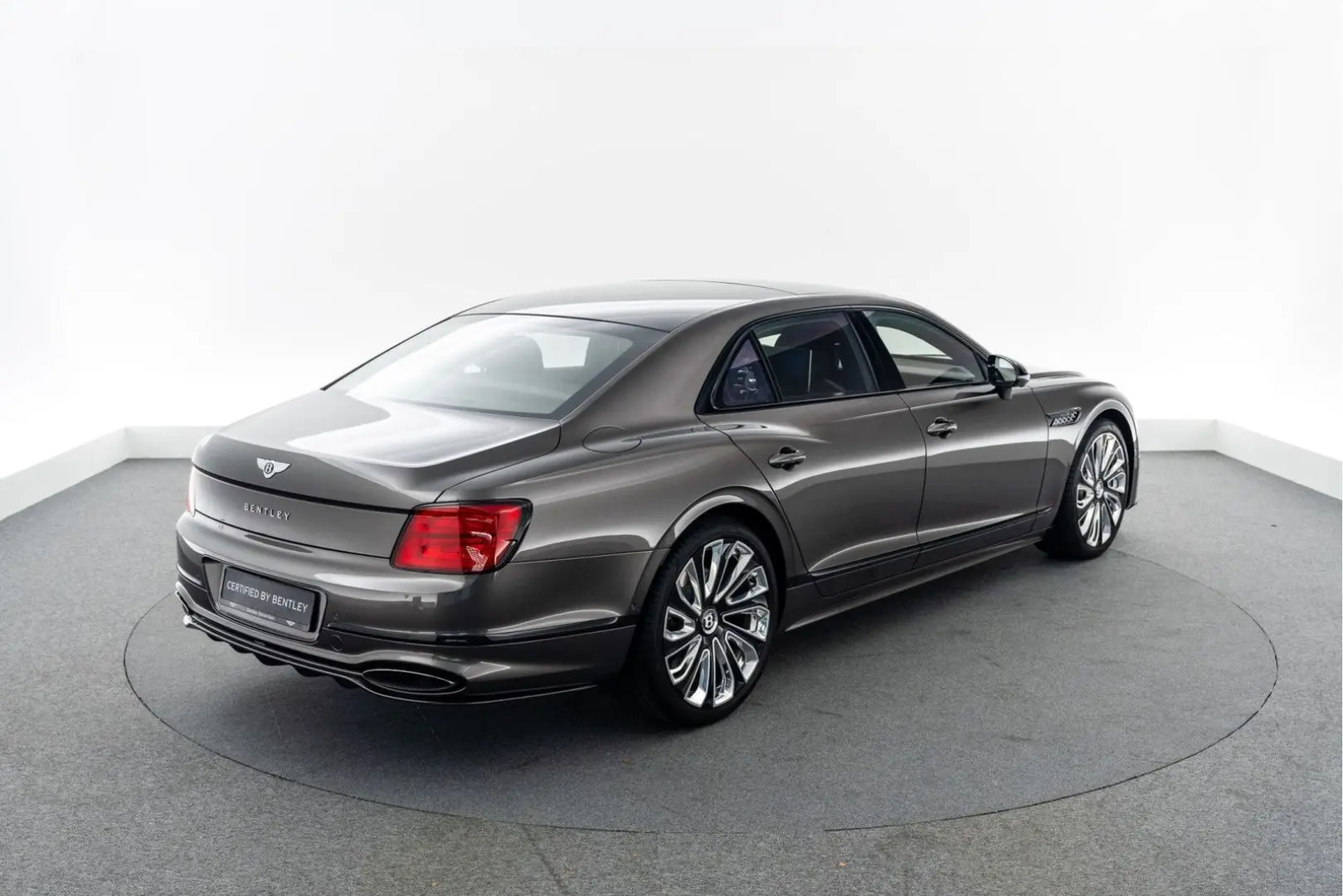 Flying Spur Mulliner V8 Hybrid MY25