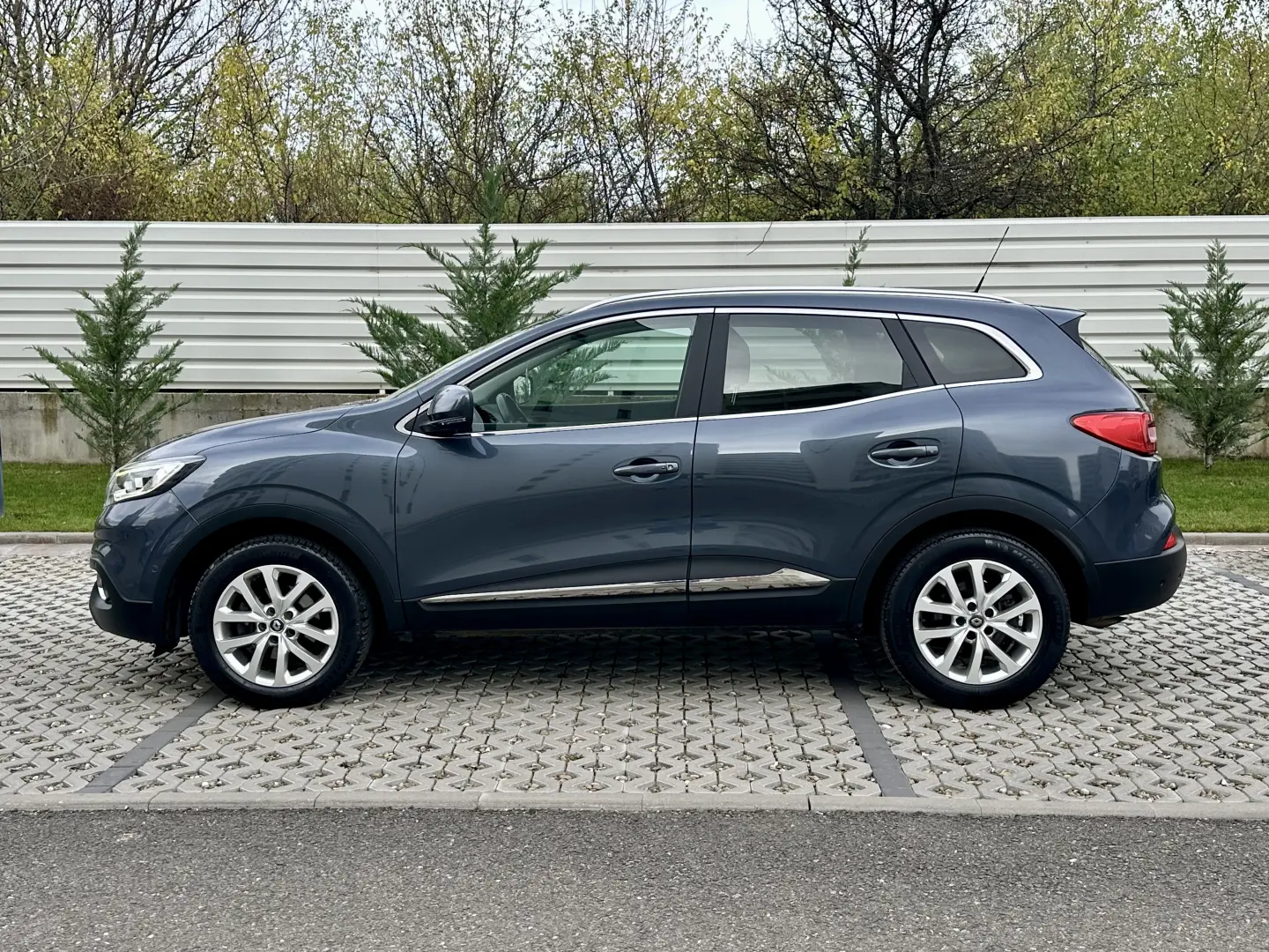 Renault Kadjar  carlig remorcare  135.000 km  garantie rate