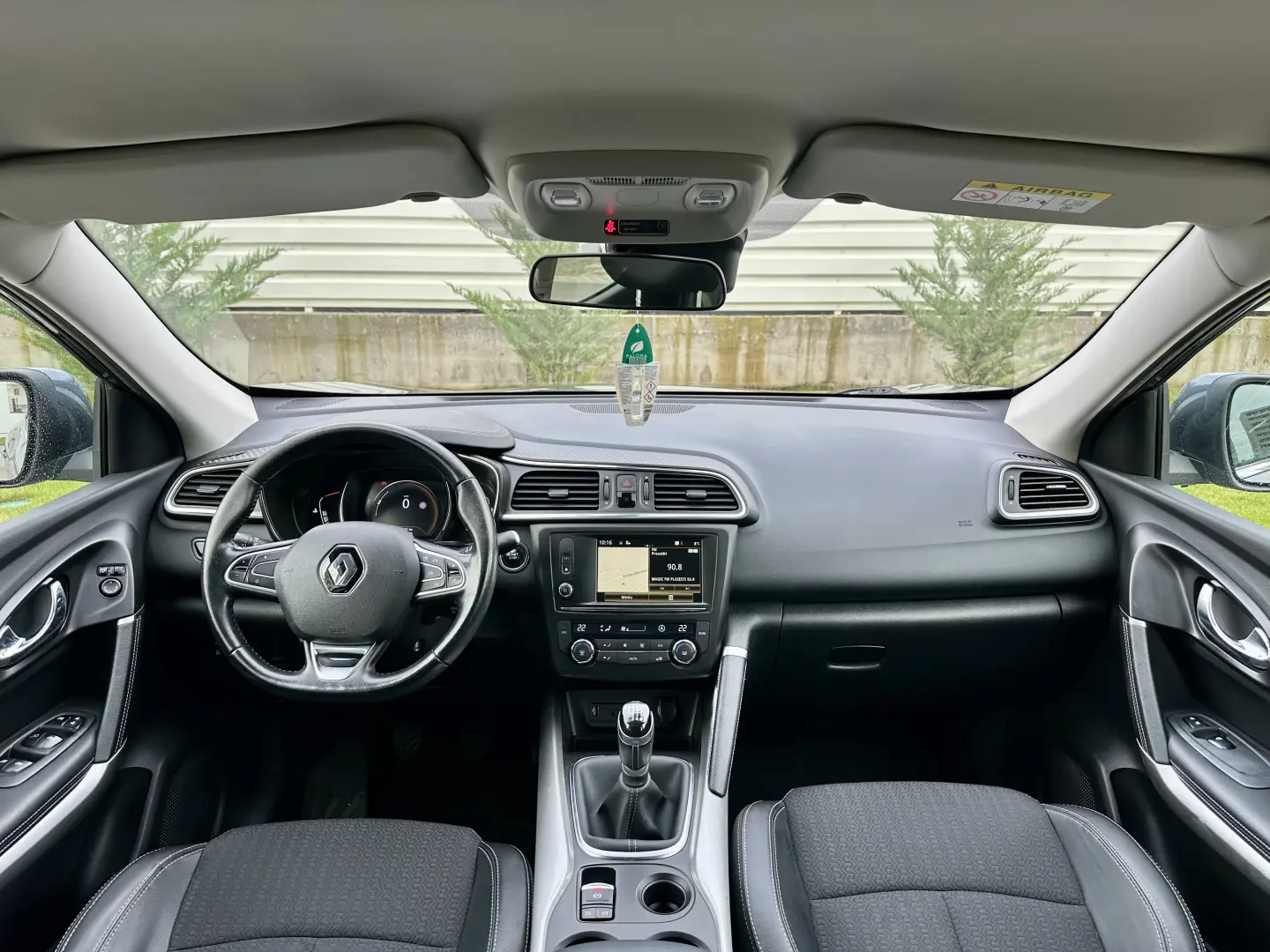 Renault Kadjar  carlig remorcare  135.000 km  garantie rate