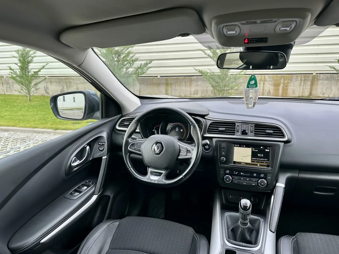 Renault Kadjar  carlig remorcare  135.000 km  garantie rate