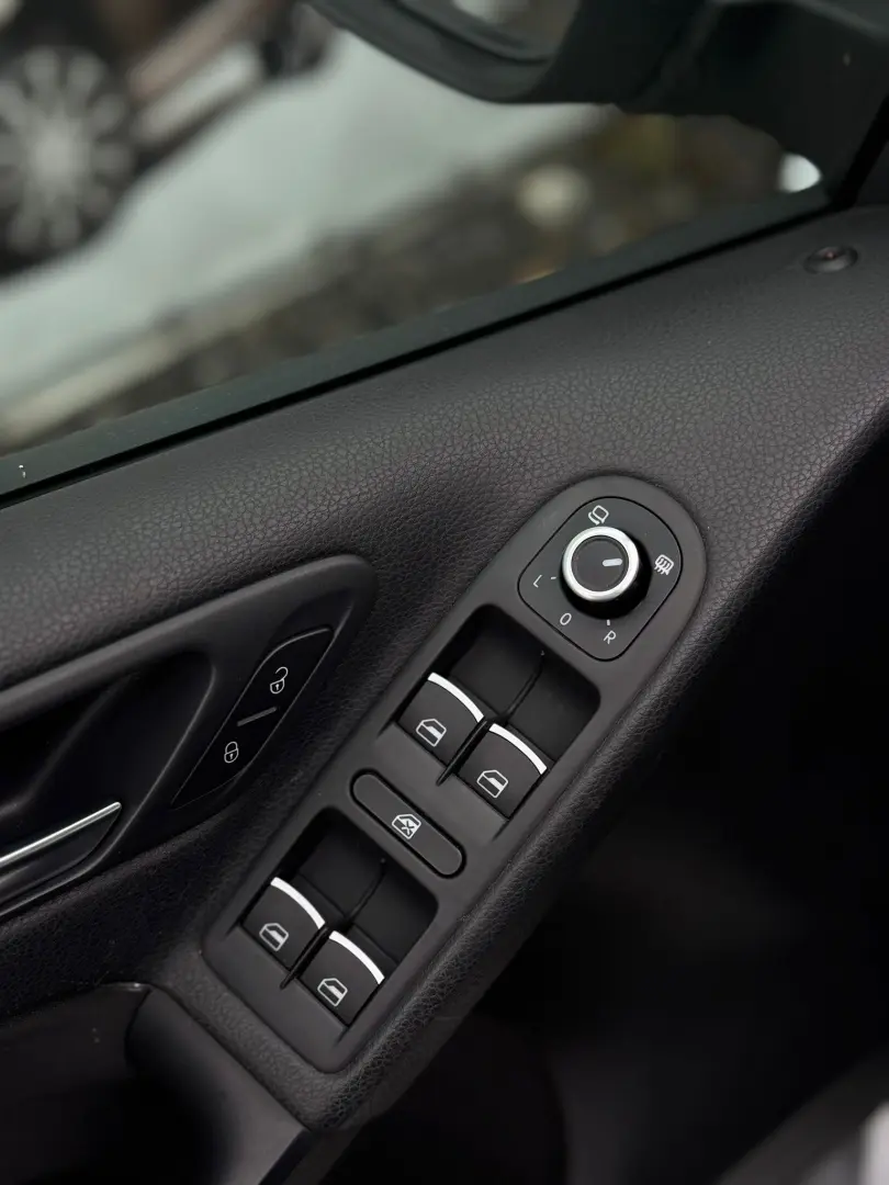 VOLKSWAGEN GOLF 1.4 TSI Highline