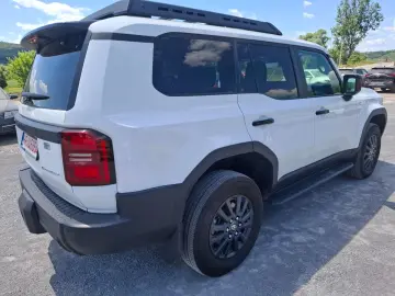 Toyota Land Cruiser 250 Benzină Hybrid