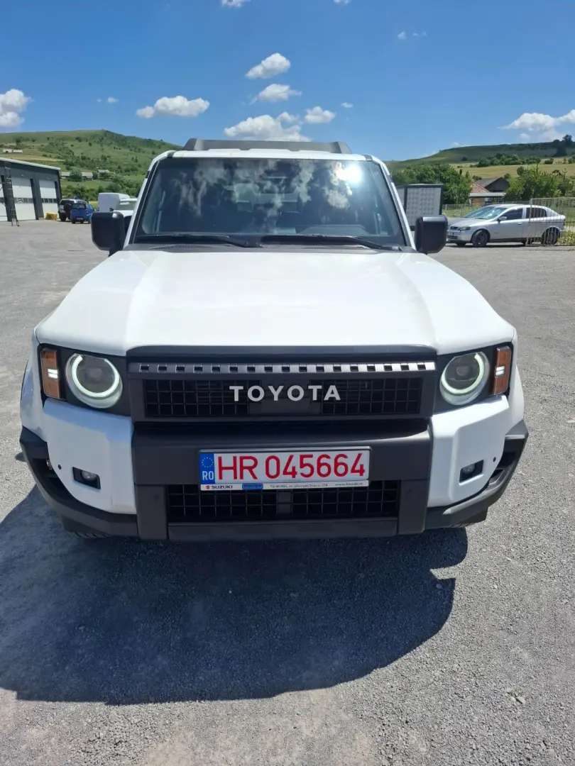 Toyota Land Cruiser 250 Benzină Hybrid