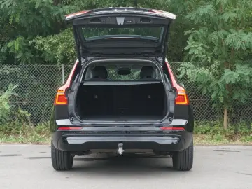 XC60 B4 LED AHK Key V-Leder Facelift FrontHeizng