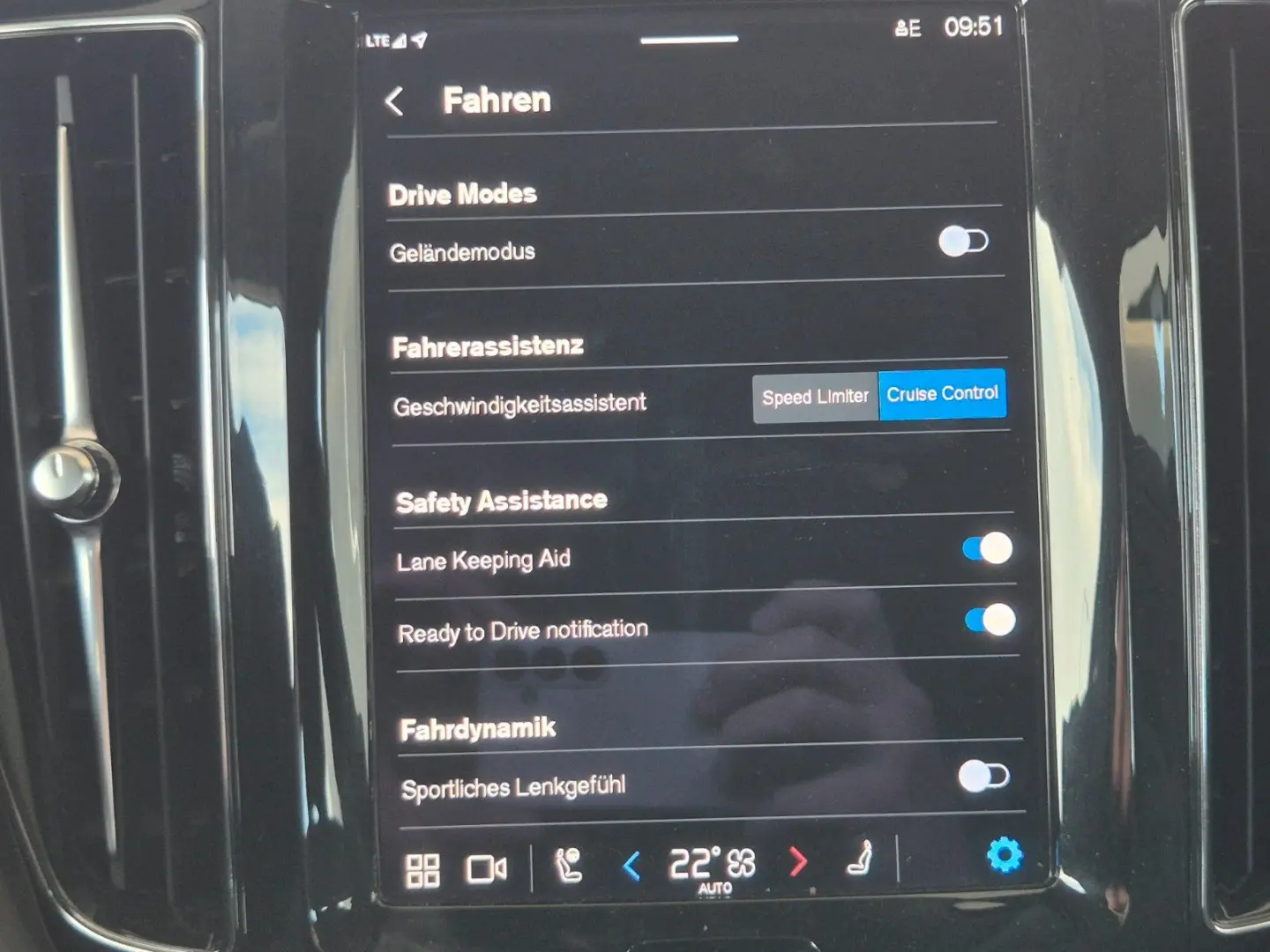 XC60 Momentum Pro Navi Carplay Kamera SHZ