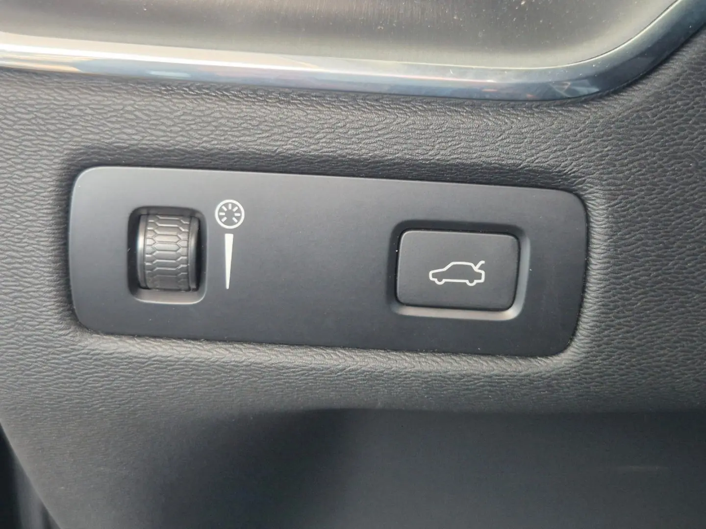 XC60 Momentum Pro Navi Carplay Kamera SHZ