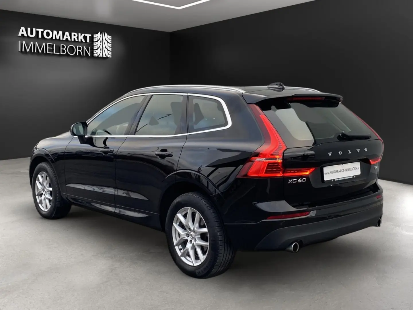 XC60 Momentum AWD Hybrid VollLED Navi Kamera