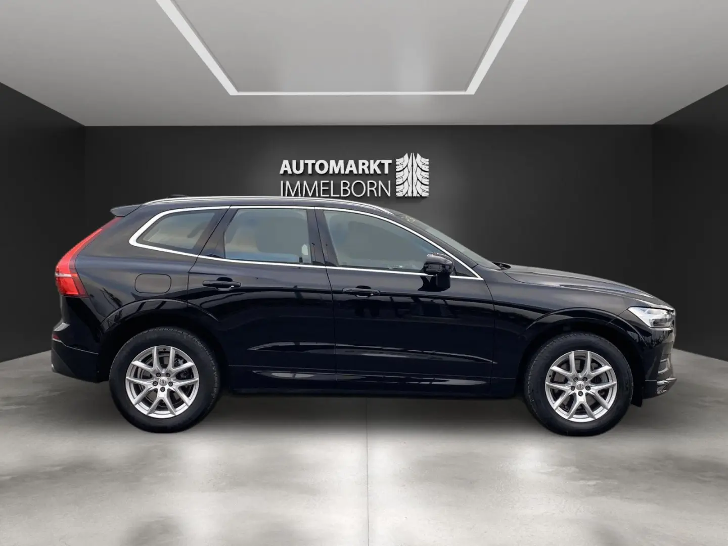 XC60 Momentum AWD Hybrid VollLED Navi Kamera