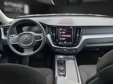 XC60 Momentum AWD Hybrid VollLED Navi Kamera