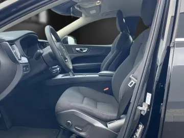XC60 Momentum AWD Hybrid VollLED Navi Kamera