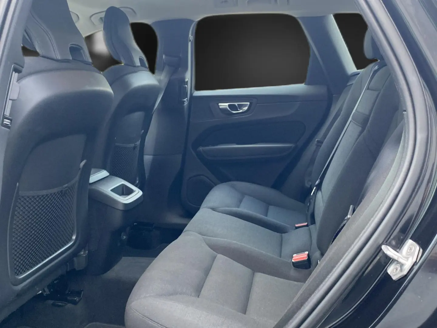 XC60 Momentum AWD Hybrid VollLED Navi Kamera