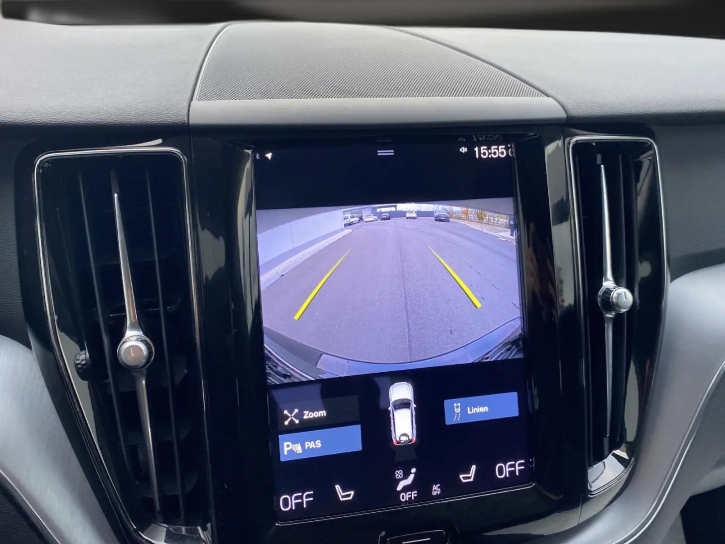 XC60 Momentum AWD Hybrid VollLED Navi Kamera