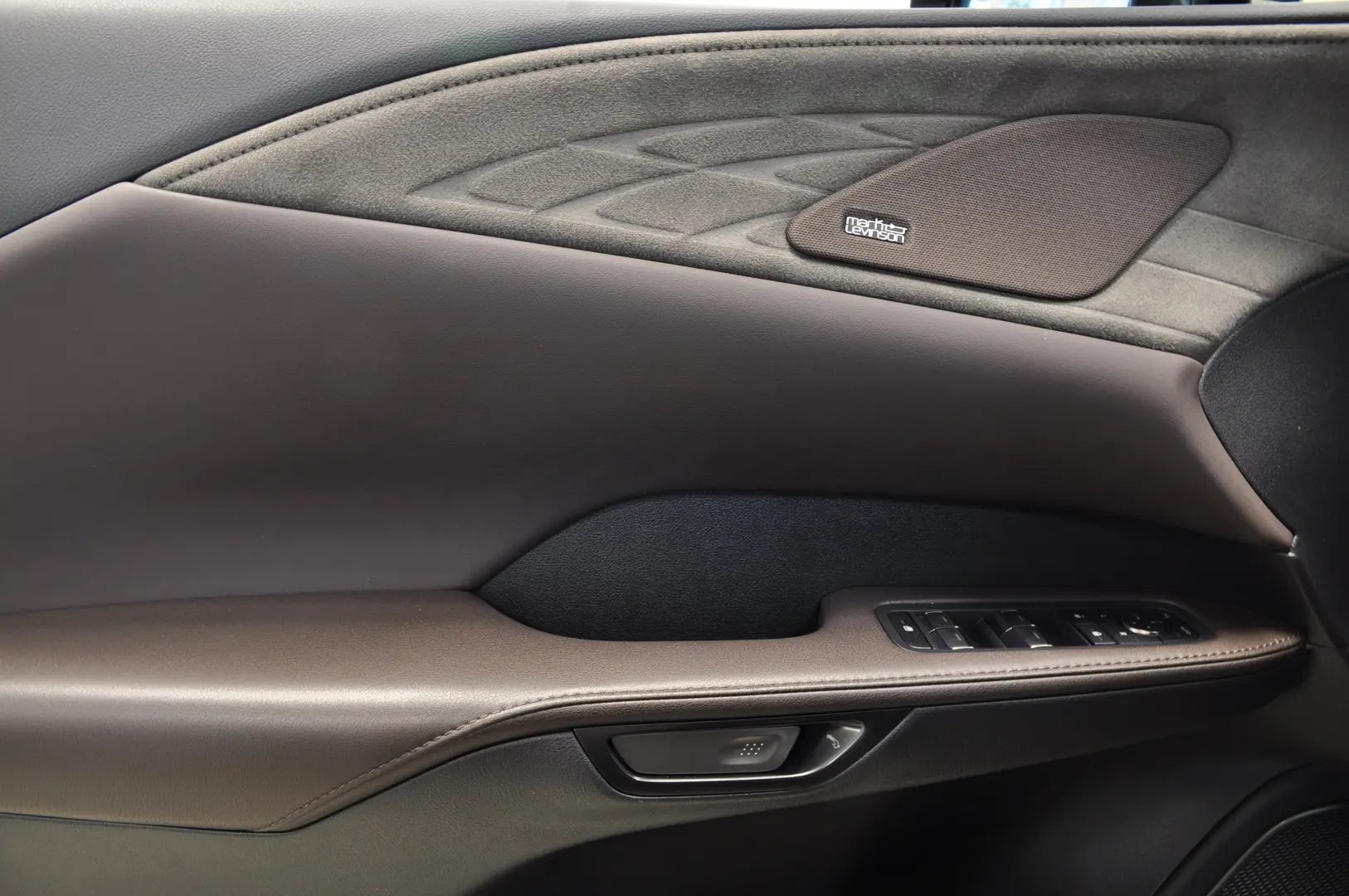 Lexus RX 350h Luxury MarkLevinson Sc Ventilate PANORAMA TVA