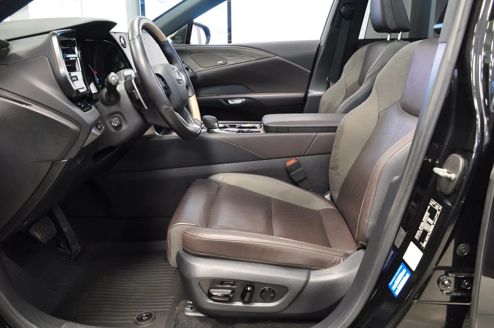 Lexus RX 350h Luxury MarkLevinson Sc Ventilate PANORAMA TVA