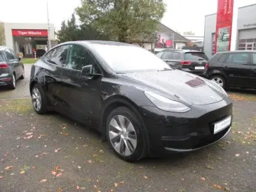Model Y Long Range Dual AWD AHK