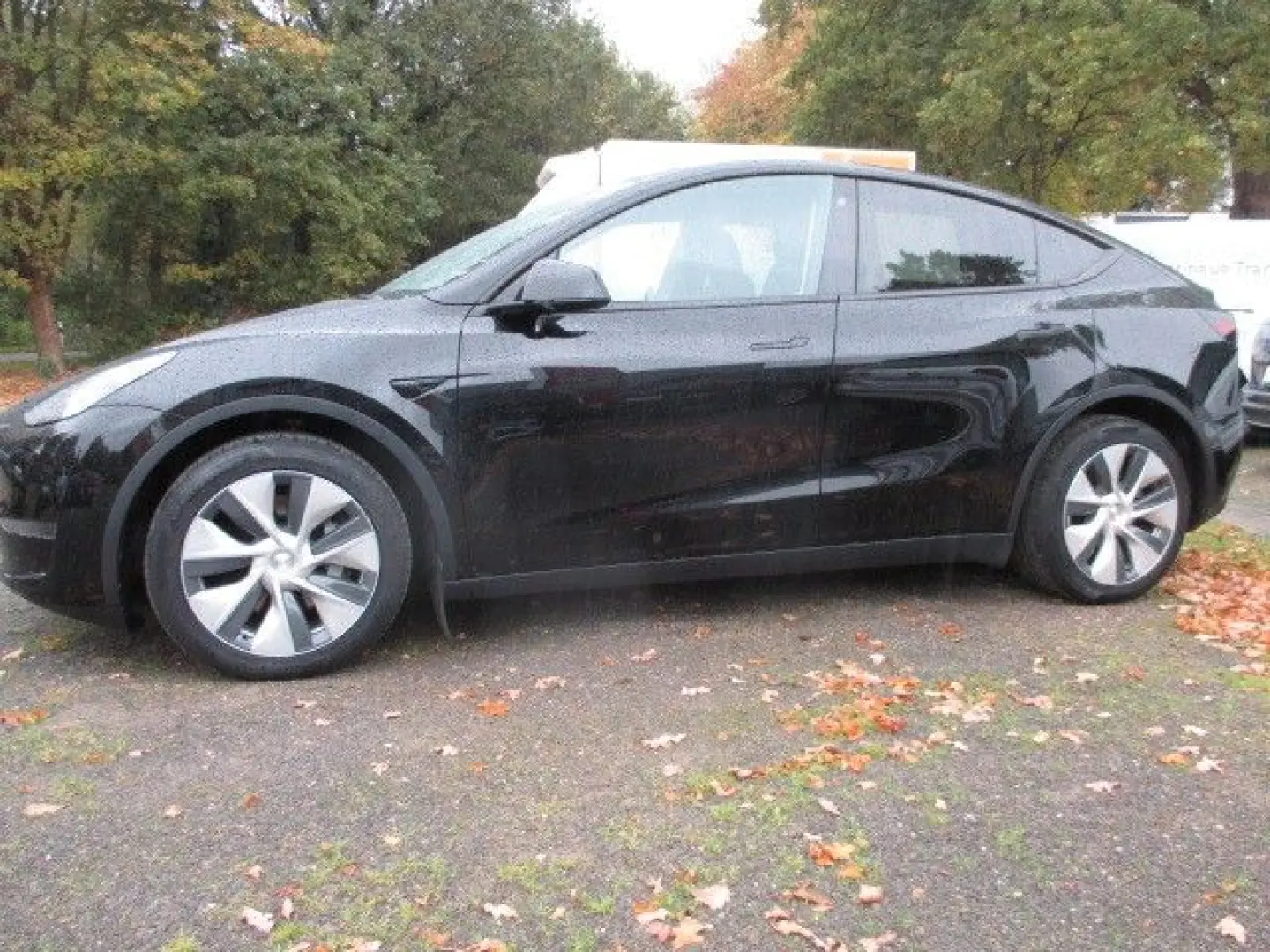 Model Y Long Range Dual AWD AHK