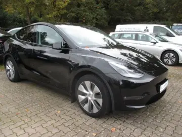 Model Y Long Range Dual AWD AHK