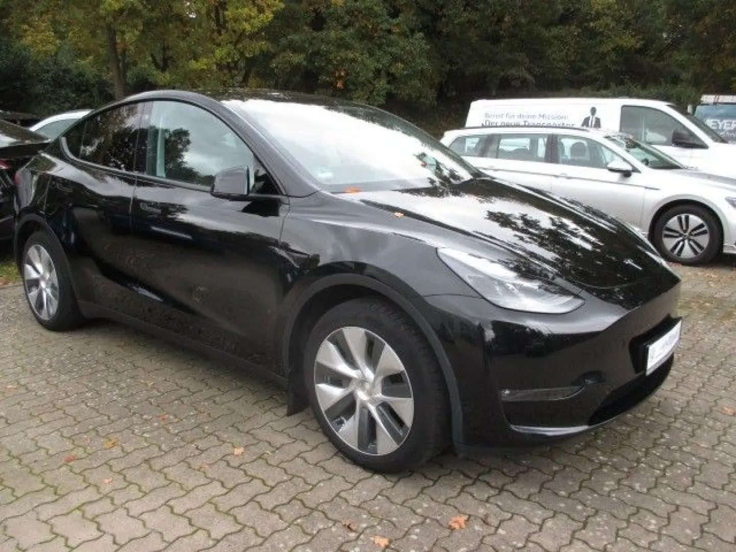 Model Y Long Range Dual AWD AHK