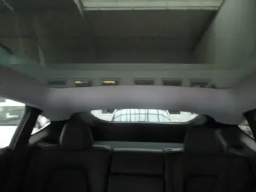 Model Y Long Range Dual AWD AHK