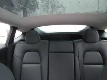 Model Y Long Range Dual AWD AHK