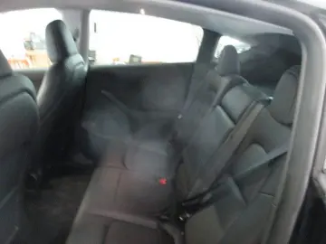 Model Y Long Range Dual AWD AHK