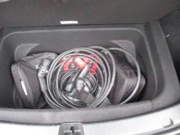 Model Y Long Range Dual AWD AHK