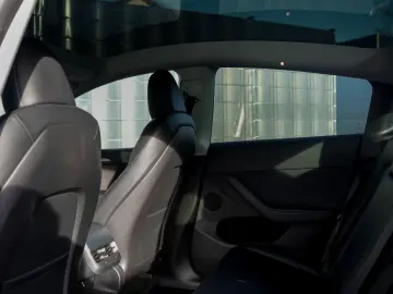 Model Y Performance Dual AWD PANO ACC AUTOPILOT