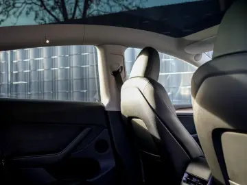 Model Y Performance Dual AWD PANO ACC AUTOPILOT