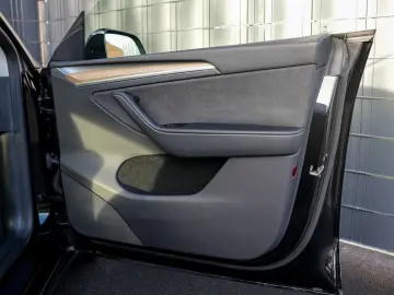 Model Y Performance Dual AWD PANO ACC AUTOPILOT